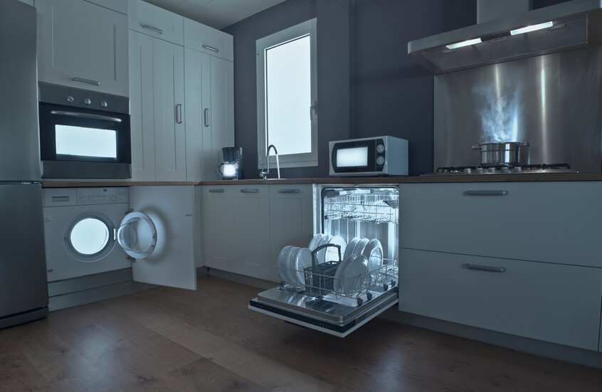 "مقاومة للإشعاع".. دراسة تكشف عن سلالات ميكروبات تتكاثر داخل أفران الميكروويف!