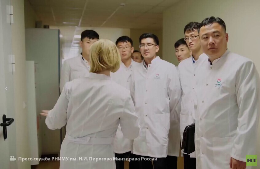 فريق طبي من كوريا الشمالية يتلقى تدريبات في روسيا لتعزيز الخبرة الطبية