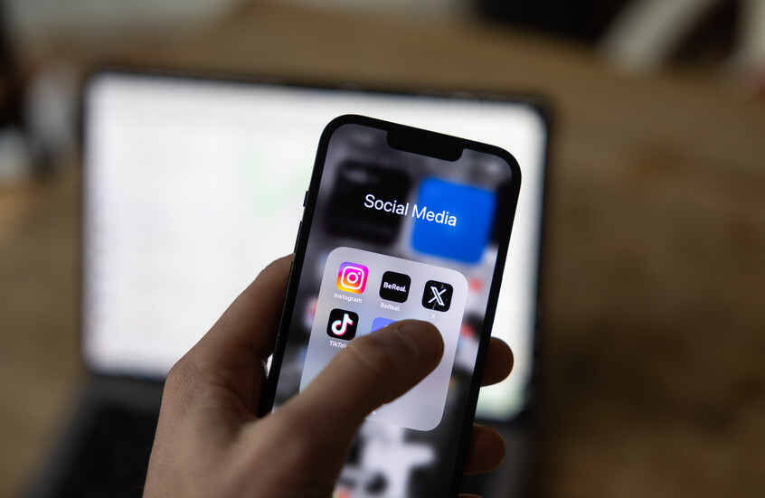 فنان سعودي يكشف تعرضه لعملية احتيال كبيرة