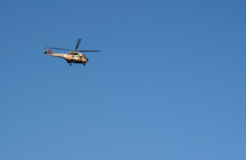 "هسبريس": مسيرة مغربية تقصف سيارات مشبوهة بالمنطقة العازلة