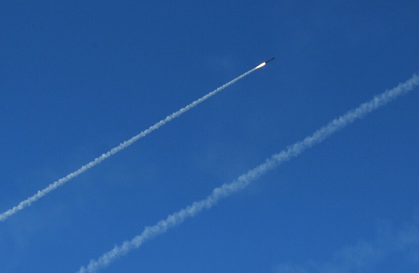 أول تعليق من 