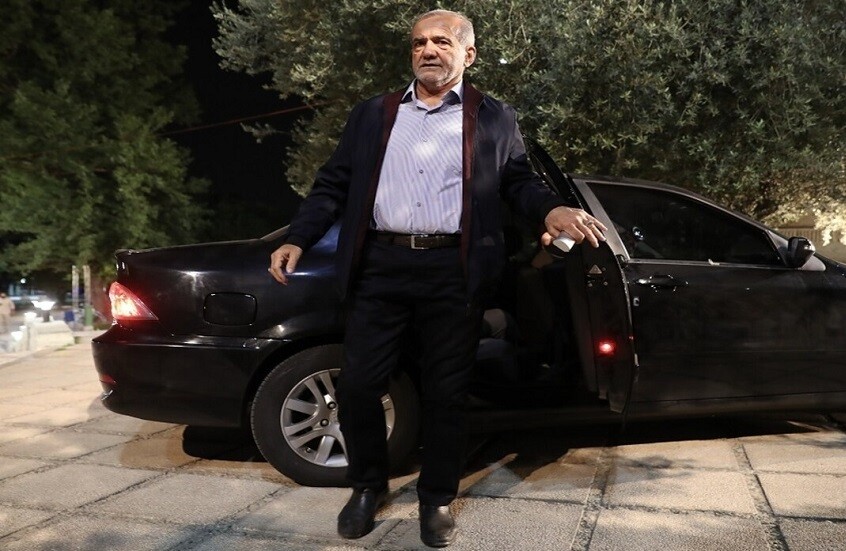 الرئيس الإيراني يعيد تعيين مسؤول خاضع لعقوبات الأمم المتحدة رئيسا للوكالة النووية للبلاد