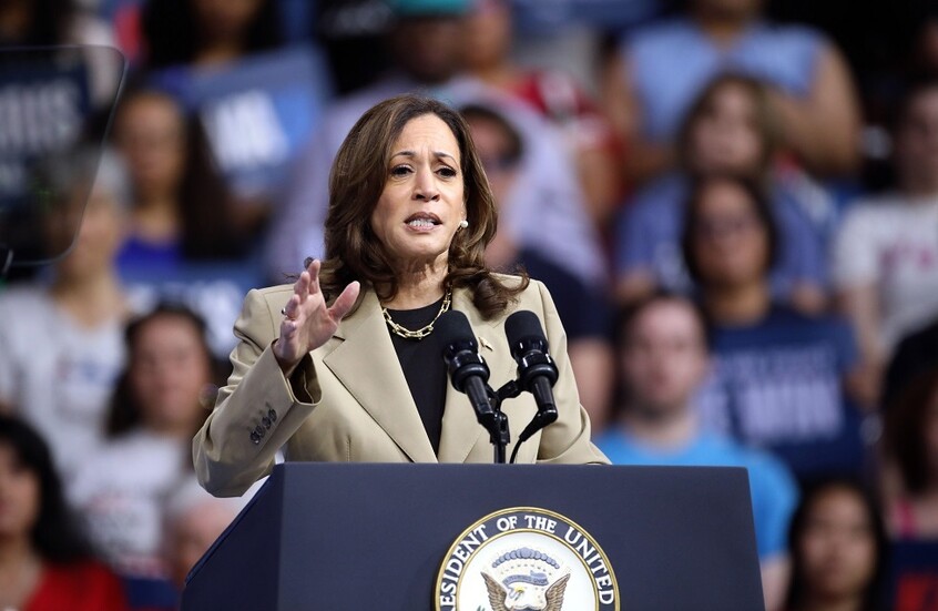 هاريس تطالب بوقف إطلاق النار في غزة وإطلاق سراح الرهائن