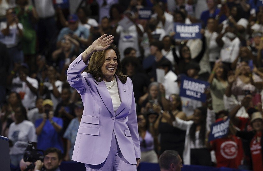 "ليس لديها أي أفكار".. ترامب يتهم هاريس بـ"الانتحال"