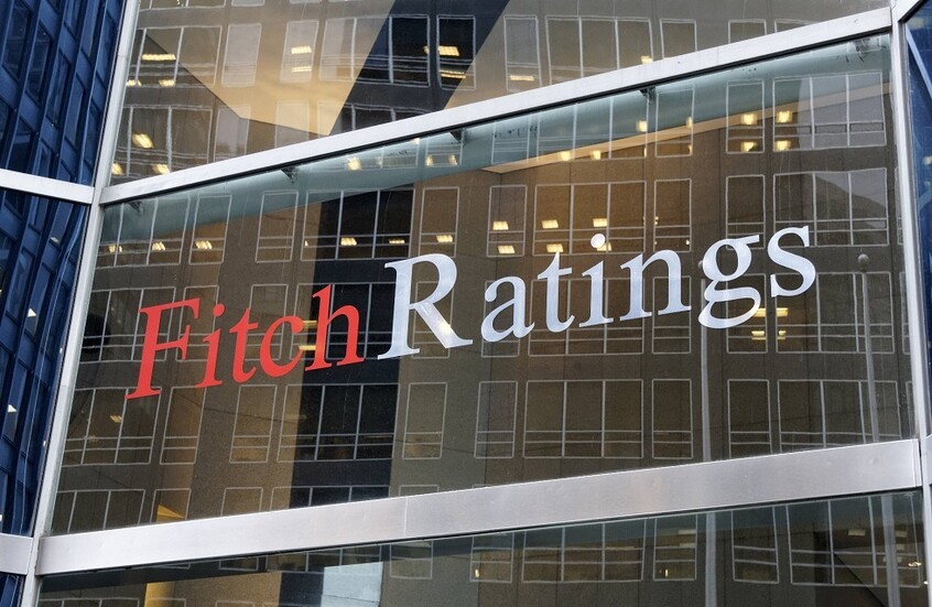 "فيتش" تخفض تصنيف إسرائيل الائتماني وتعدل نظرتها المستقبلية إلى سلبية