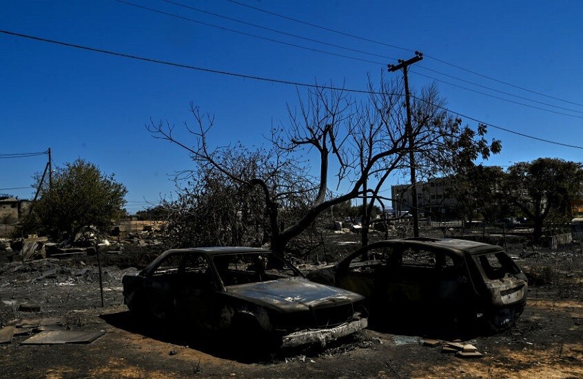 ذعر وهلع في اليونان بعد اجتياح حريق غابات شمال العاصمة أثينا