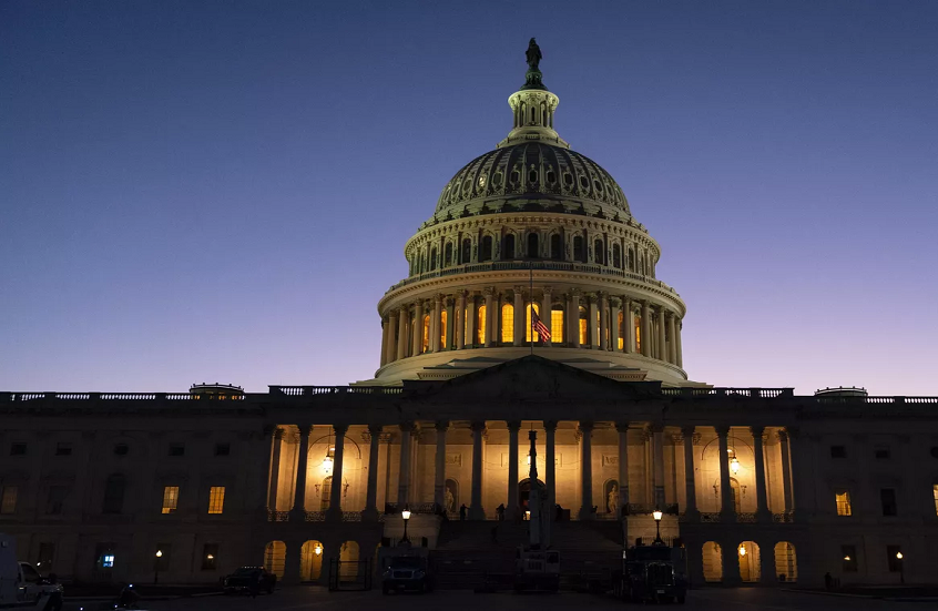 سيناتور أمريكي يعلق على الهجوم الأوكراني على كورسك ويعتبره 