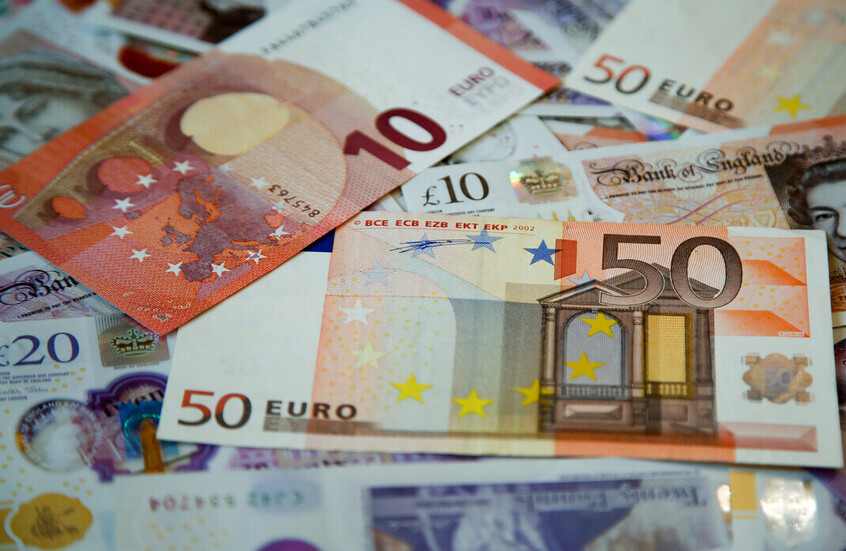 "غابة من المواد المشتعلة يتجول فيها السكان حاملين المشاعل".. خبير يحذر من خطر يحدق باقتصاد أوروبا