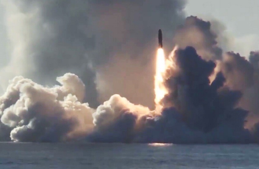 The Economist: البنتاغون ينظر بتشاؤم إلى حرب نووية مع روسيا والصين  