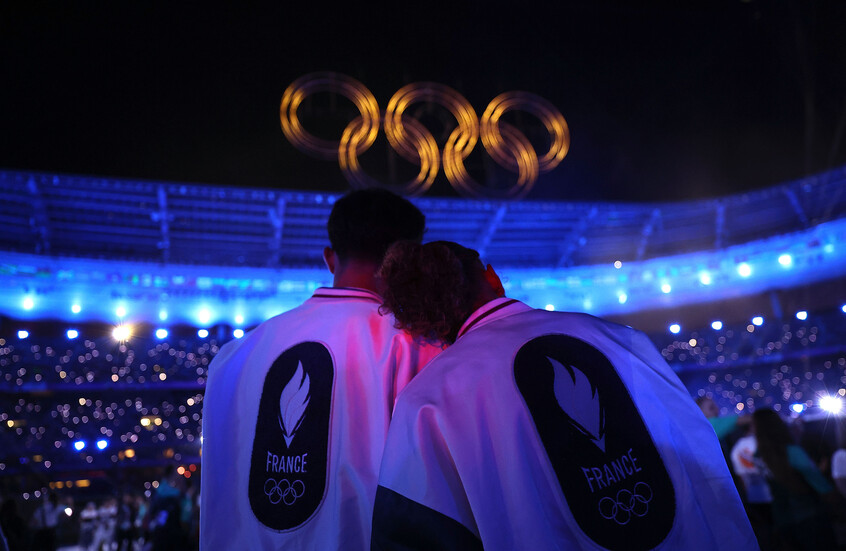 "احتيال القرن".. غضب ومطالبة باسترداد الأموال بعد حفل ختام أولمبياد باريس 2024!