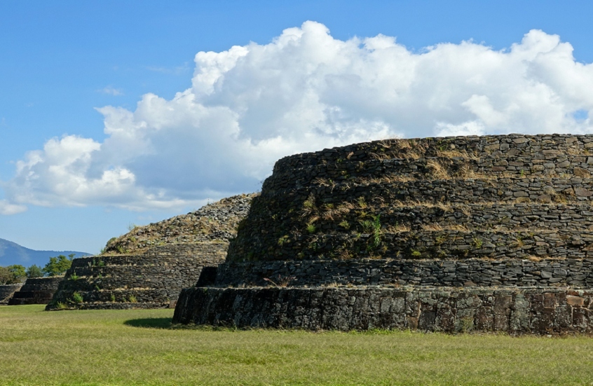 المكسيك.. انهيار هرم عمره ألف عام يثير مخاوف من 
