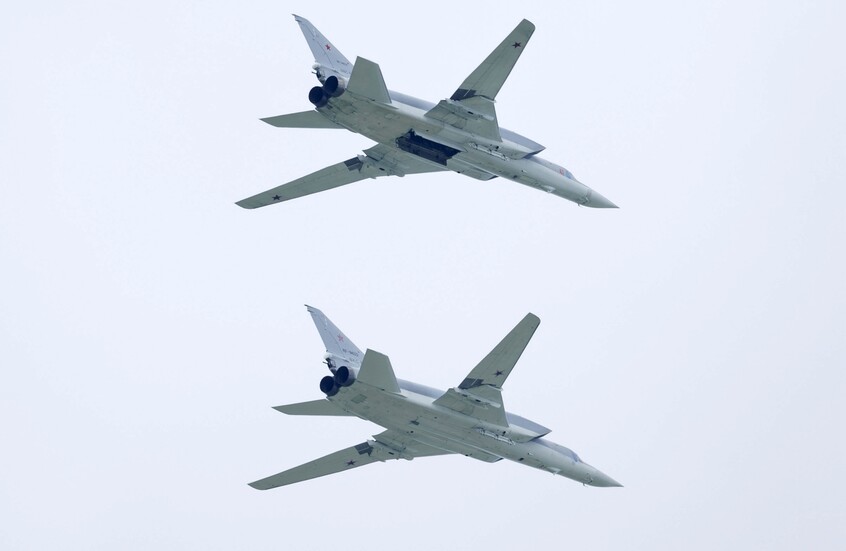 الدفاع الروسية: مقاتلات من دول أجنبية ترافق قاذفتي "تو-22 إم 3" خلال طلعة جوية (فيديو)