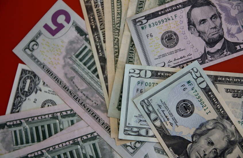 بينها عربية.. دول تضع بيضها في السلة الأمريكية