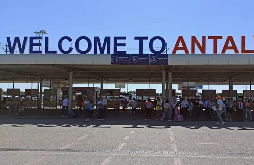 السفارة الروسية لدى أنقرة: نظام بصمات الأصابع عند دخول تركيا لن يؤثر على السياح