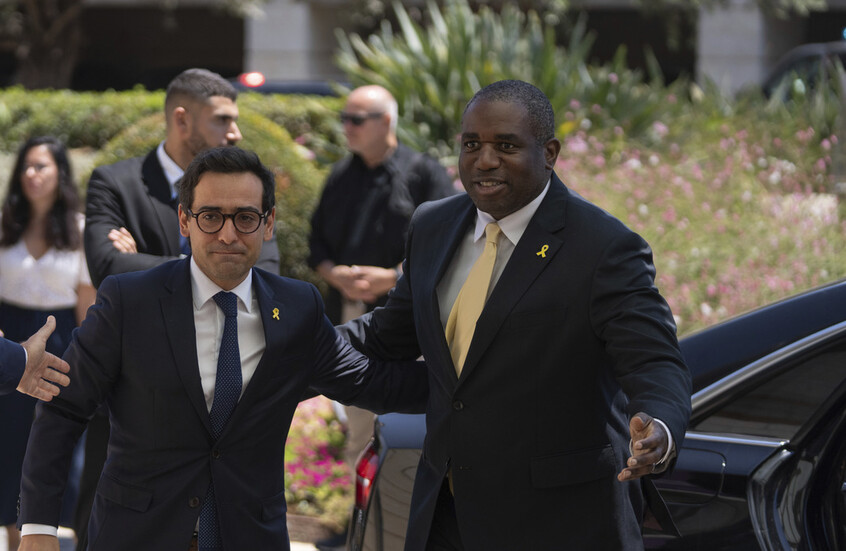 بريطانيا وفرنسا تحذران من خطر التصعيد في الشرق الأوسط