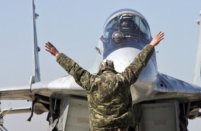 مينسك تعزز قواتها الجوية على الحدود مع أوكرانيا