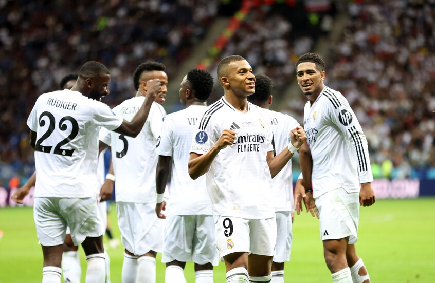 بشتيمة.. بيلينغهام يوبخ مبابي وثنائي ريال مدريد خلال مباراة مايوركا