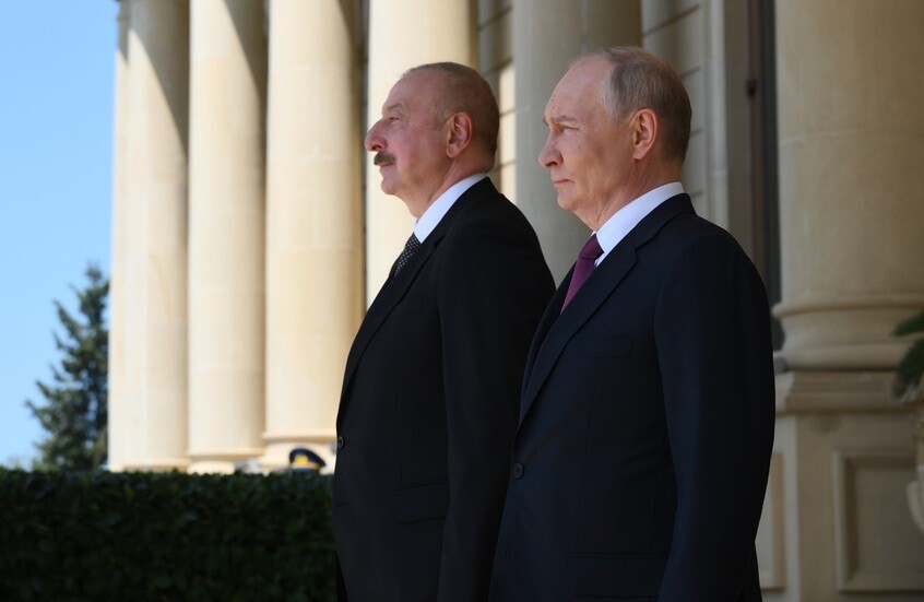 بوتين وعلييف يزوران كاتدرائية أرثوذكسية روسية في باكو