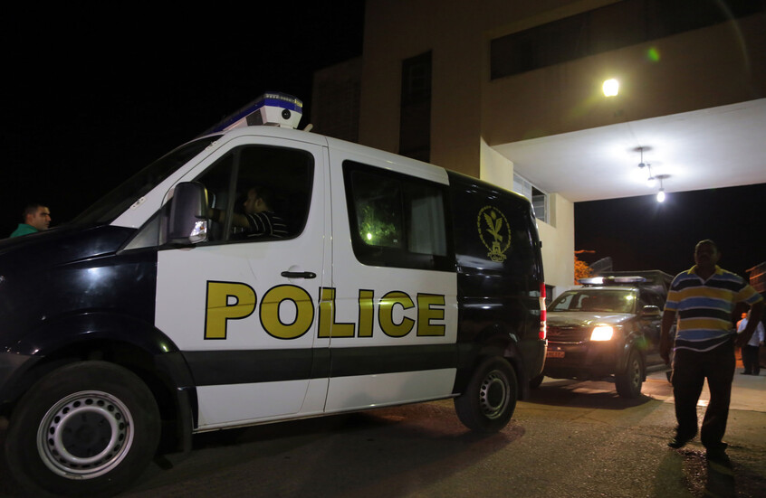 فيديو للفنان المصري محمد فؤاد في مشاجرة عنيفة بأحد المستشفيات