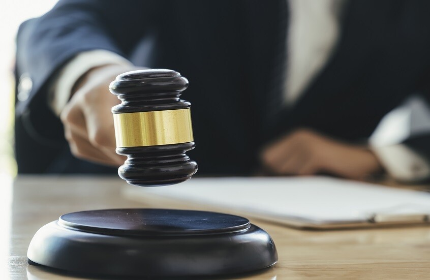 ألمانيا.. المحكمة العليا تقر سجن سكرتيرة سابقة في معسكر اعتقال نازي