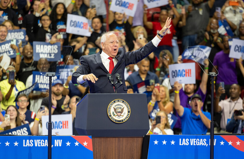 والز يقبل رسميا ترشيح الحزب الديمقراطي الأمريكي له لمنصب نائب الرئيس