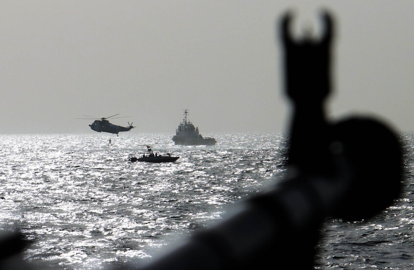 هيئة بحرية بريطانية: سفينة تبلغ عن انفجار تسبب لها بأضرار جنوب عدن اليمنية