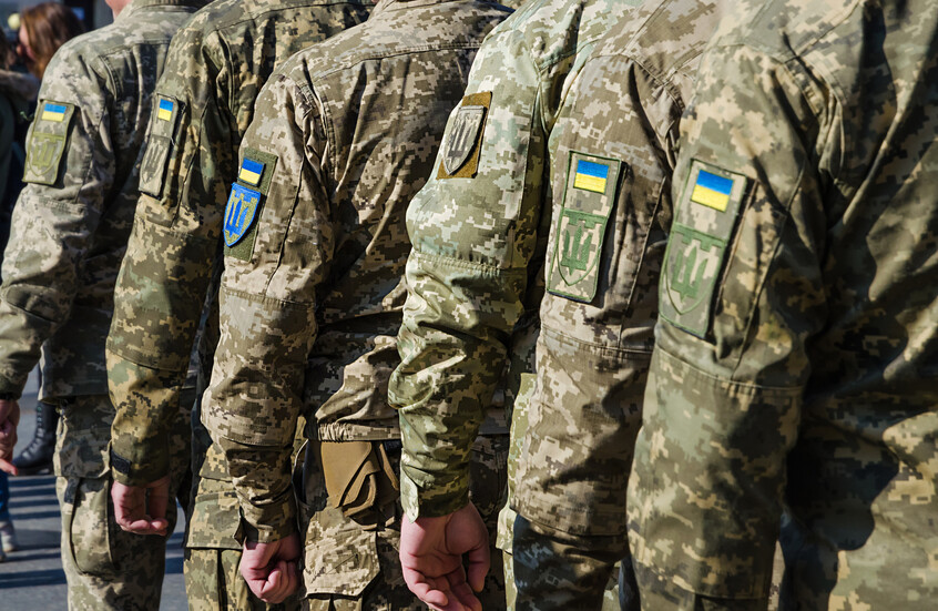 السلطات الأوكرانية تجند مواطنا مصابا بالخرف في الجيش