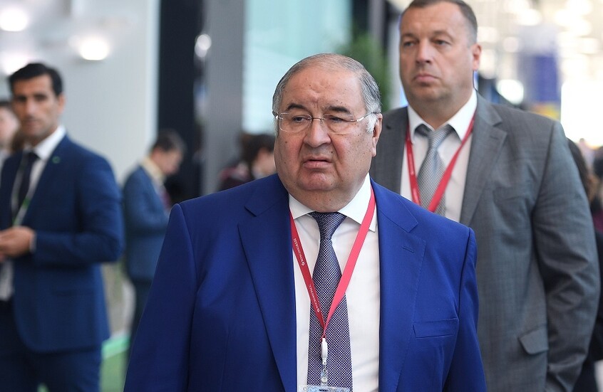 مليادرير روسي يتحدث عن خطأ جسيم ارتكبه الغرب ويشكك بنزاهة القضاء الغربي