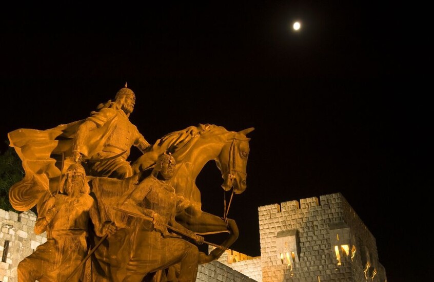 إعلام: سماع دوي انفجارات في محيط دمشق