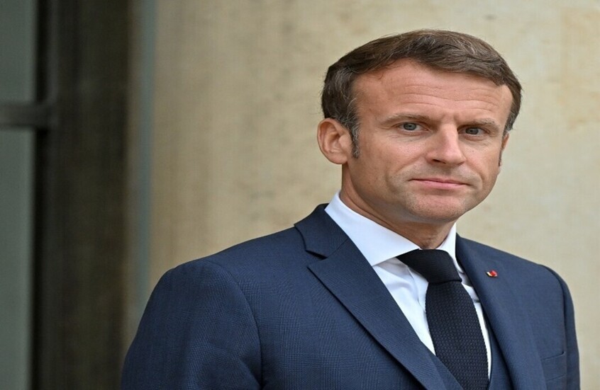 ماكرون يجري جولة محادثات مع الأحزاب لاختيار رئيس للحكومة