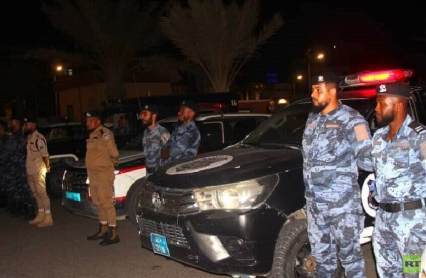 وزارة الداخلية تتسلم تأمين مقر مصرف ليبيا المركزي في العاصمة طرابلس (صور)