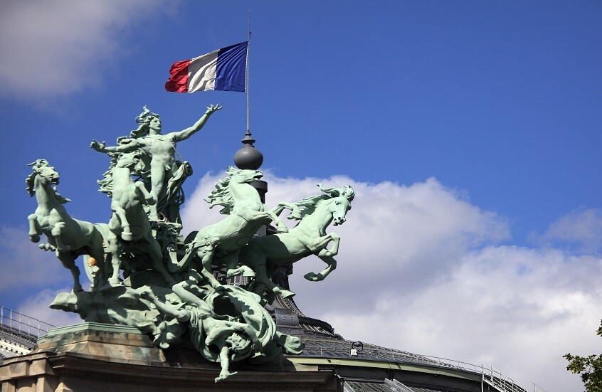 الداخلية الفرنسية تلغي تصريحا لمظاهرة مؤيدة لفلسطين بعد انفجار أمام كنيس يهودي