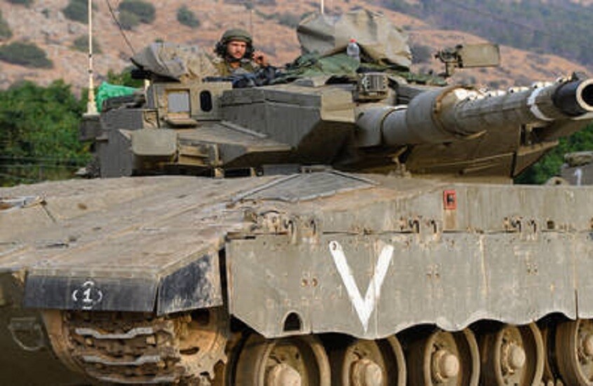 "1500 كيلومتر".. إعلام عبري ينشر تقديرات عن رد مفاجىء وواسع من حزب الله على اغتيال شكر