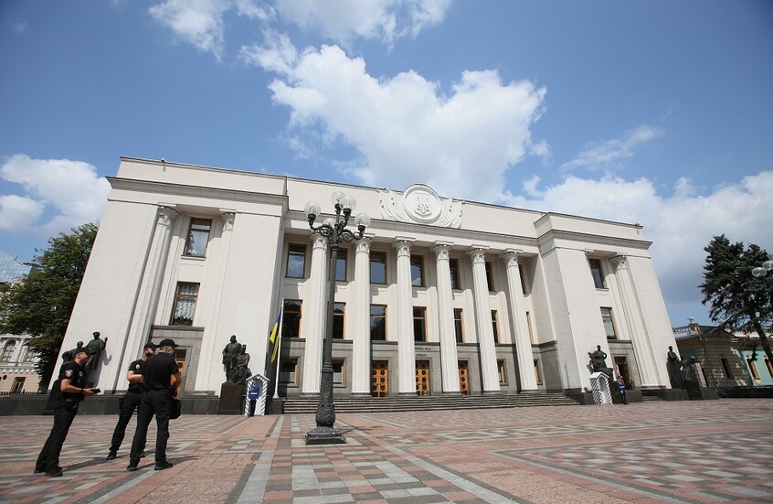 سلطات كوت ديفوار تشتبه بضلوع سفارة أوكرانيا بتدريب المسلحين