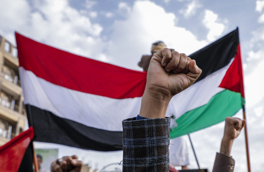 الحوثيون يباركون لحزب الله الهجوم "الكبير والشجاع": الرد اليمني آت حتما