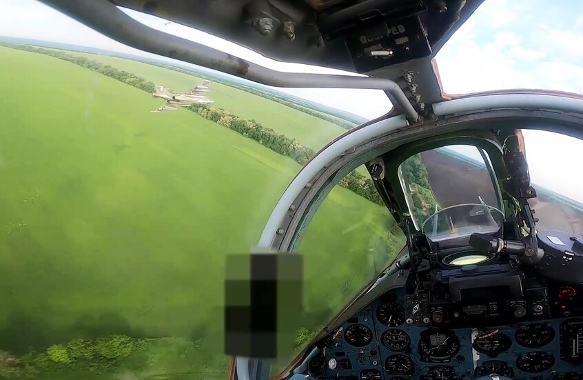 مقاتلة "سو-25" تستهدف تجمعات القوات الأوكرانية في مقاطعة كورسك