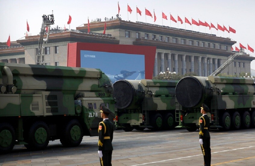 لوفيغارو: الاستراتيجية النووية الأمريكية تحول تركيزها إلى الصين بدلا من روسيا