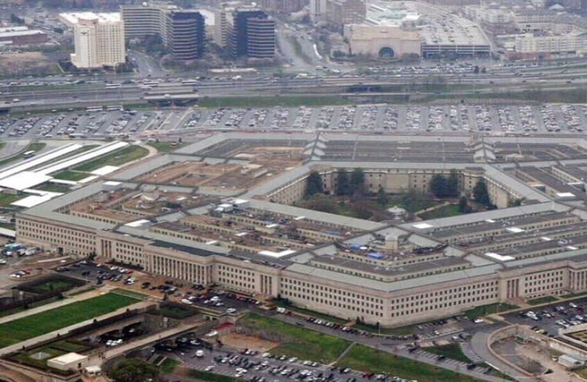 البنتاغون يمدد تواجد مجموعتين قتاليتين من حاملات الطائرات في الشرق الأوسط دعما لإسرائيل