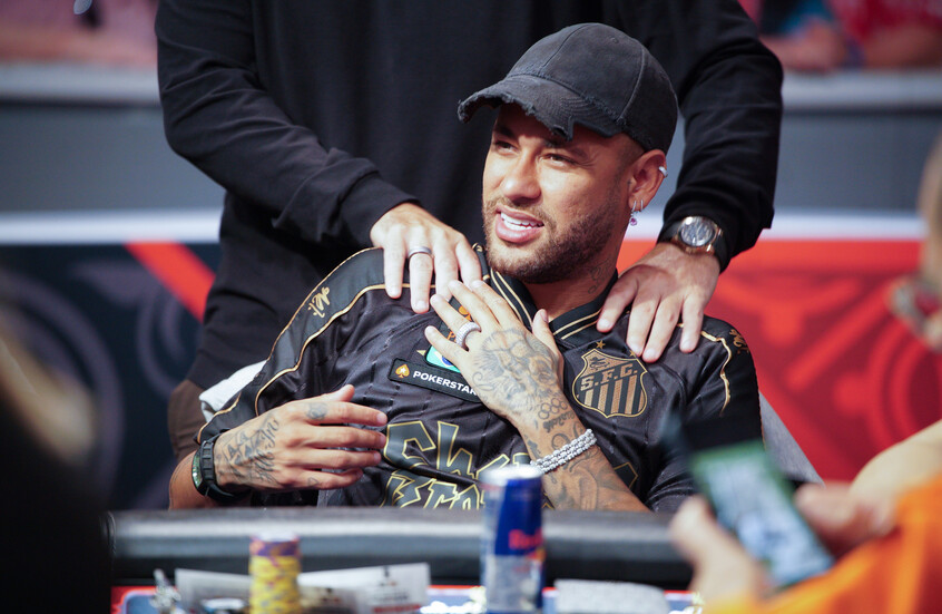 مفاجأة.. نيمار يعرض خدماته على برشلونة وفليك يجيب