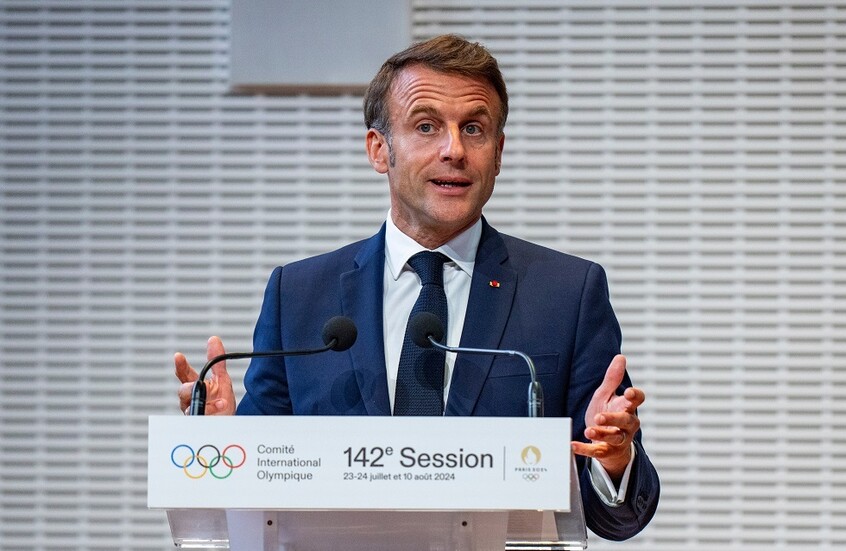 "منافق ويقمع الأرواح الحرة".. زعيم حزب فرنسي يهاجم ماكرون بسبب دوروف