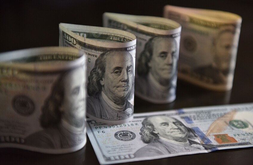 تونس تسدد دينا خارجيا بقيمة 9989.9 مليون دينار