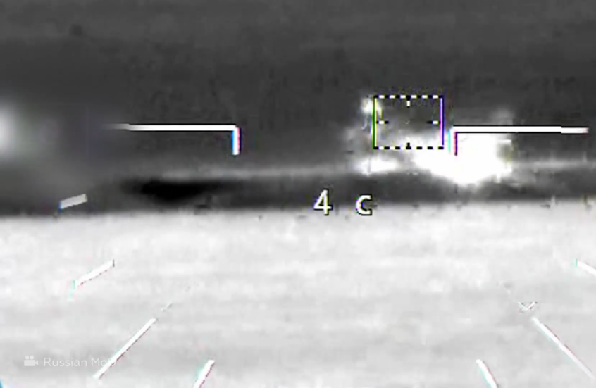 شاهد..  مروحية روسية تشن غارة ليلية على القوات الأوكرانية في مقاطعة كورسك