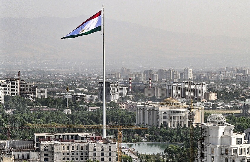 طاجيكستان: تغليظ العقوبات بحق العرافين والسحرة والمشعوذين وروادهم