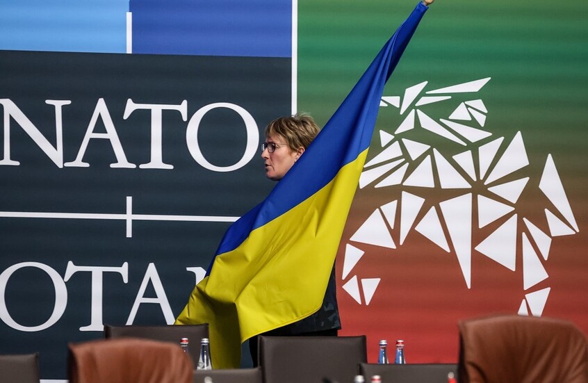 ستولتنبرغ: مجلس "الناتو-أوكرانيا" يبحث الوضع على الجبهة وتقديم المساعدة العسكرية