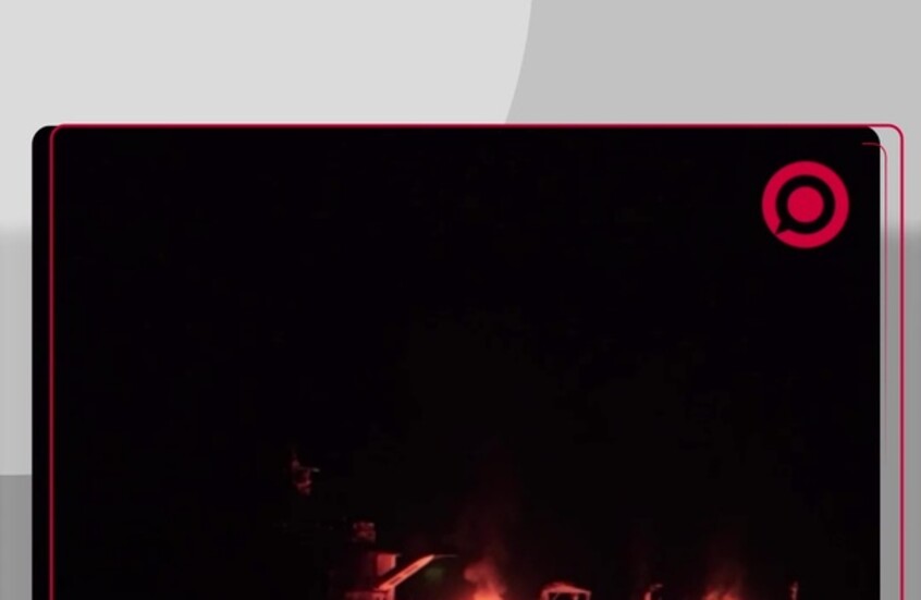 مشاهد لاقتحام وإحراق السفينة اليونانية 