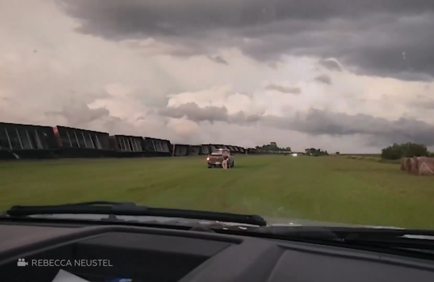 الرياح العاتية تتسبب في خروج أكثر من 40 عربة قطار عن مسارها في الولايات المتحدة