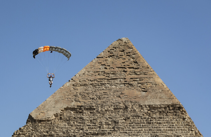 خبراء يكشفون لـRT.. هل تنجح مساعي مصر لجذب 30 مليون سائح في "إقليم ملتهب"؟