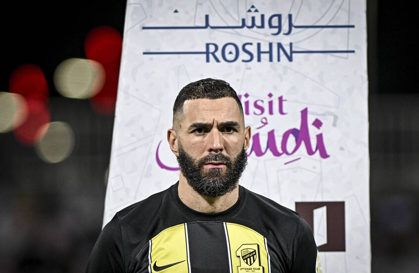 كريم بنزيما يرد على الانتقادات ويوضح حقيقة تدخله بالتعاقدات