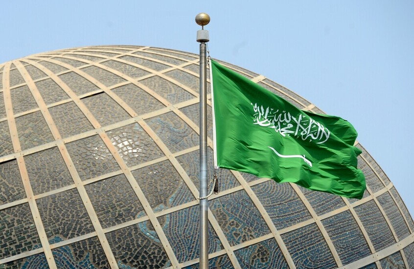 السعودية..رجل أعمال يتحدث عن قصة إنقاذه مقيمين هنديين من الإعدام بعد دفع الدية لذوي الضحايا (فيديو)