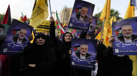 مراسم تشييع جثمان إسماعيل هنية في طهران (فيديو)
